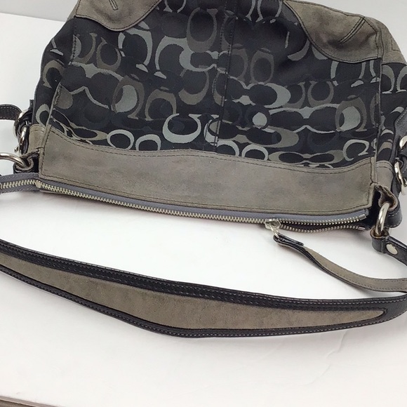 Coach Bog - Picture 6 of 15